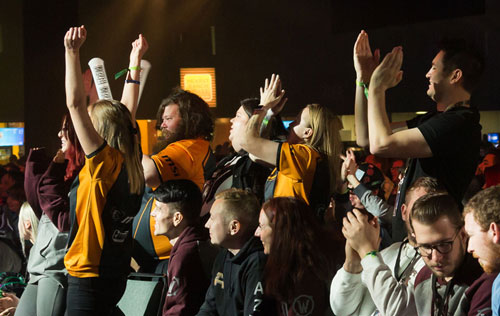 Method Community Make Friends Cheering