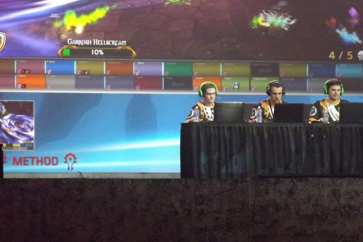 2013 timeline background